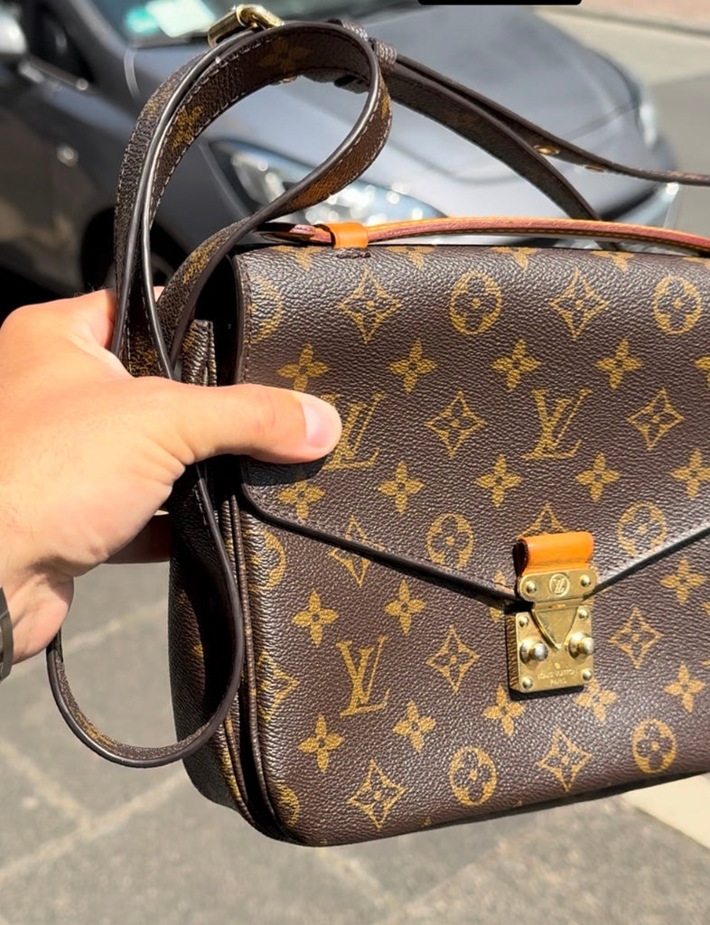 Pochette Metis Monogram Canvas