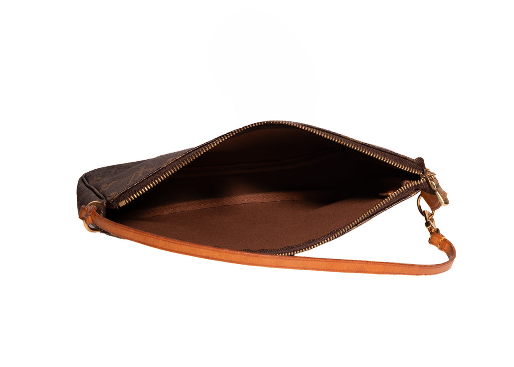 Pochette Monogram Canvas