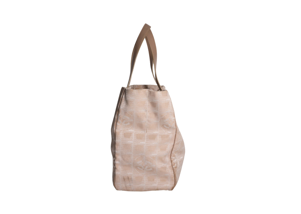 Chanel Shopper Travel Line