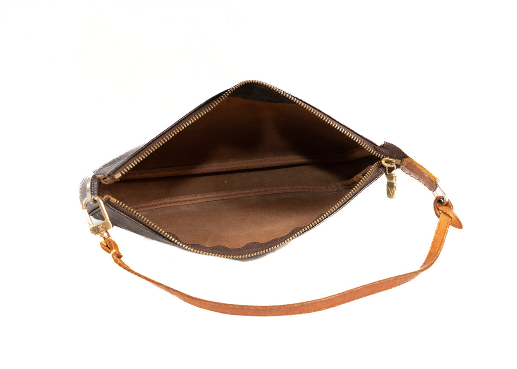 Pochette Monogram Canvas