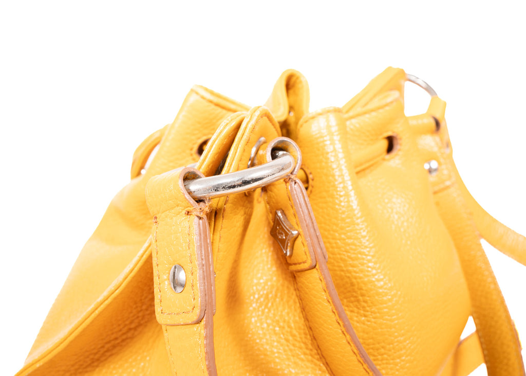 MCM Beutel gelb Leder