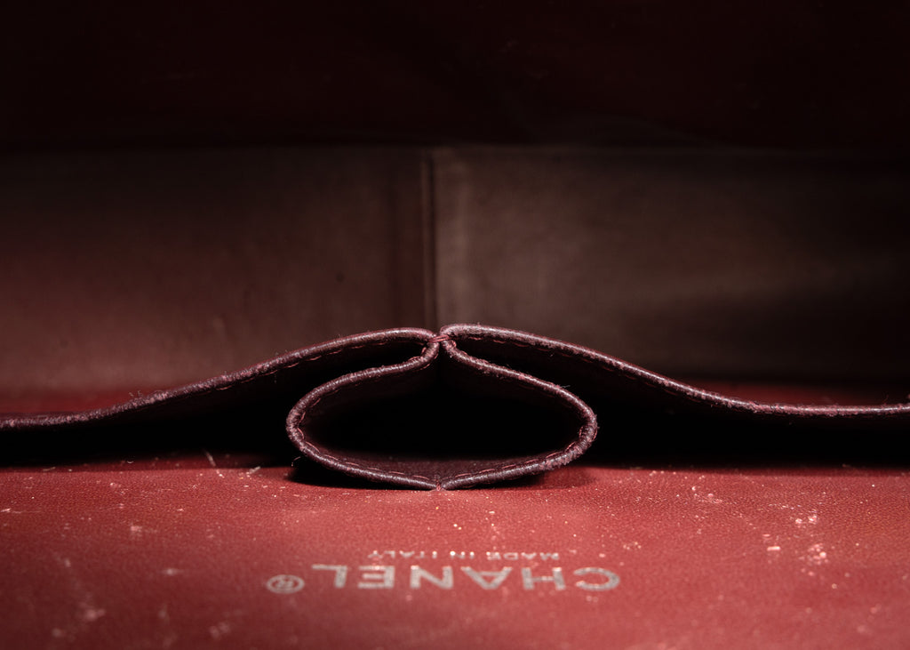 Double Flap Maxi Caviar Schwarz / Silber