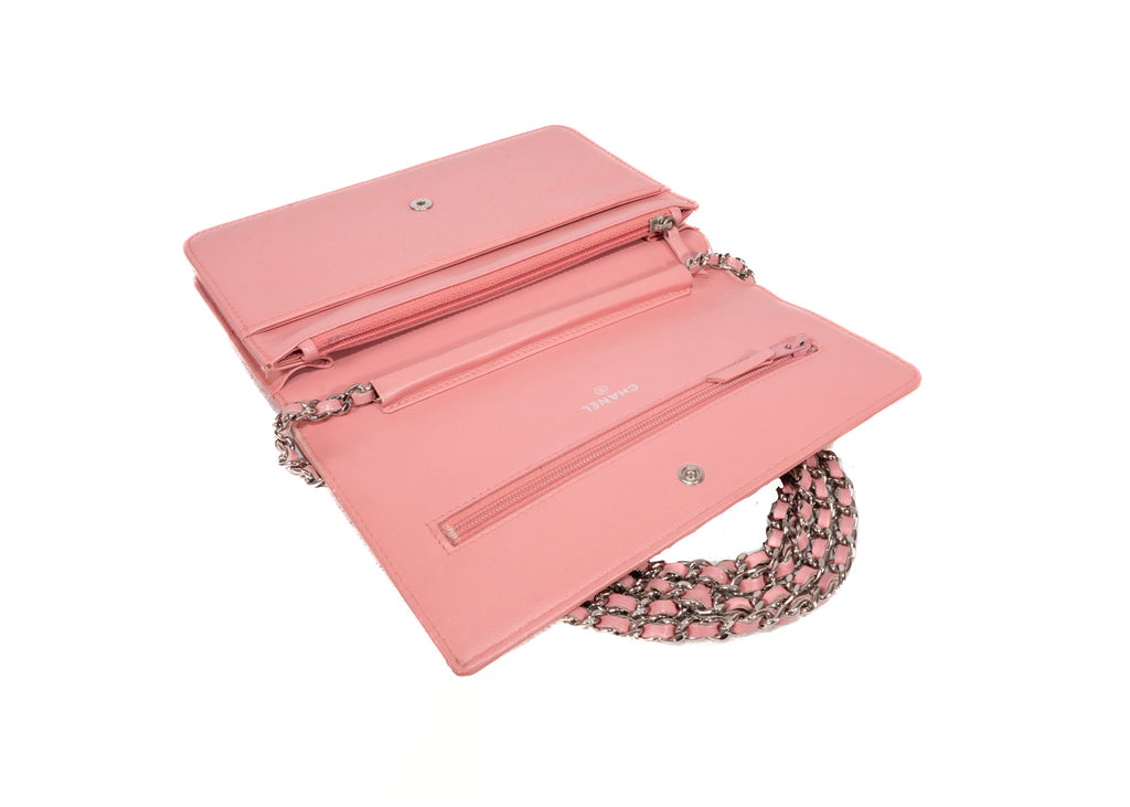 Chanel WOC Camellia rosa