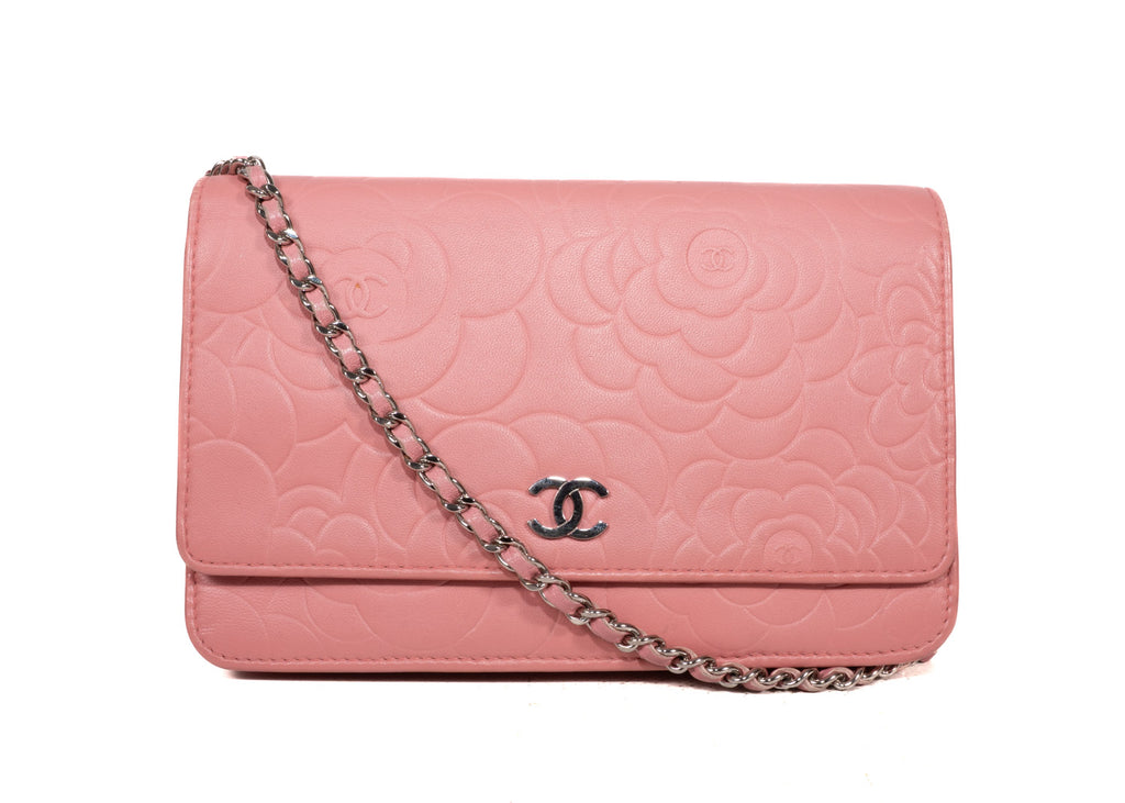 Chanel WOC Camellia rosa