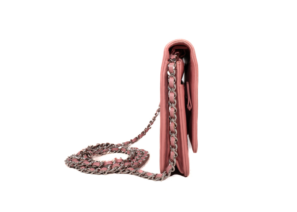 Chanel WOC Camellia rosa