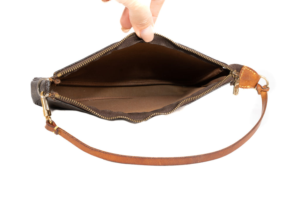 Pochette Monogram Canvas