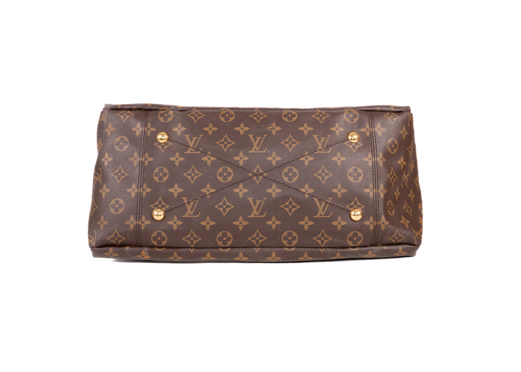 Artsy MM Monogram Canvas