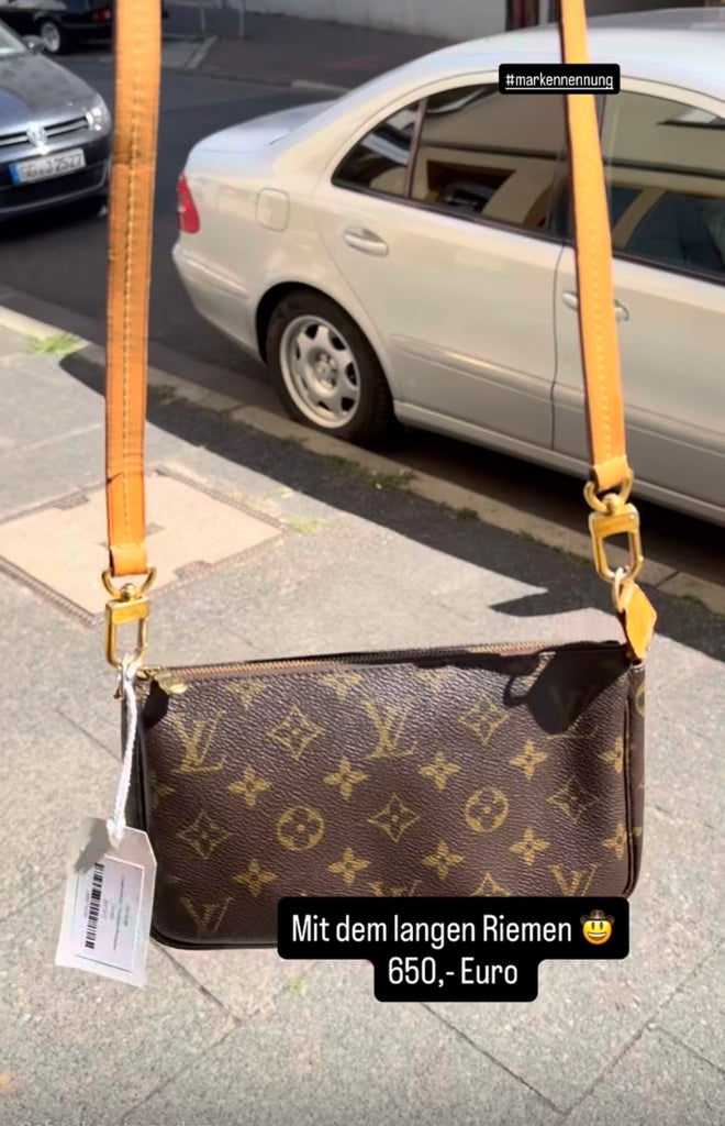 Pochette Monogram Canvas