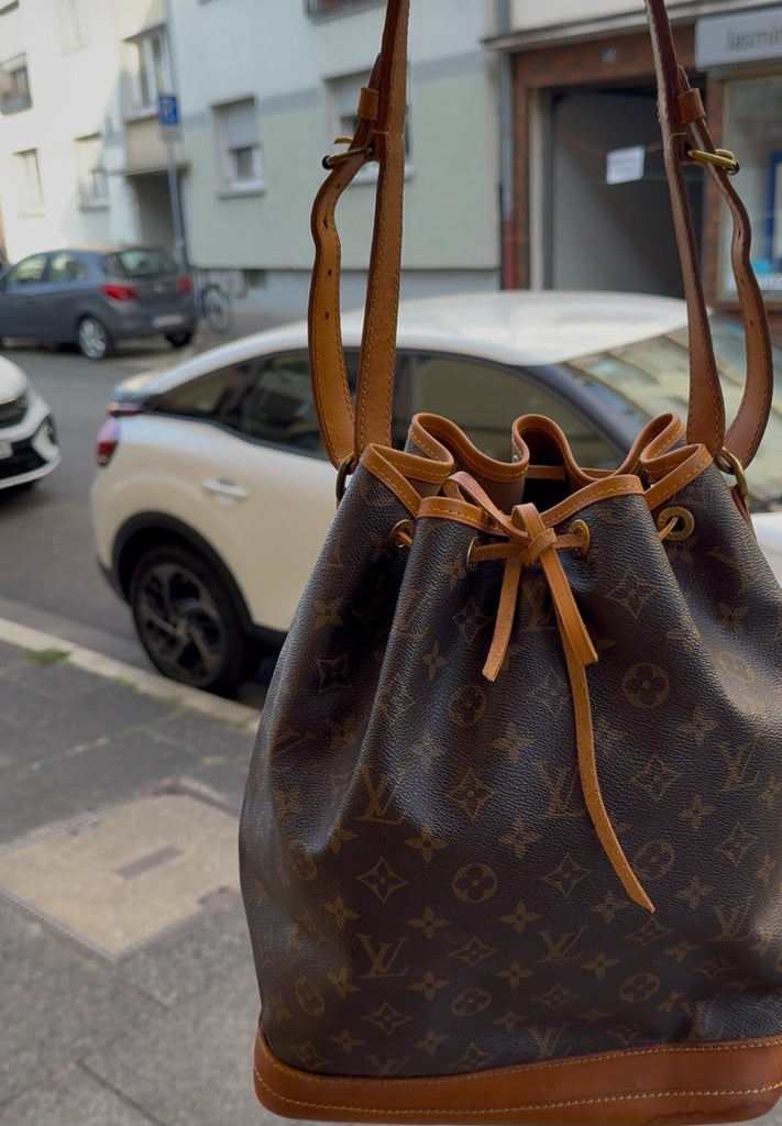 Noe Monogram Canvas Grande