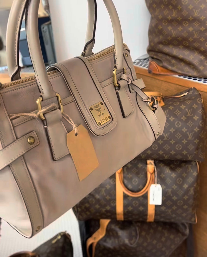 MCM Schultertasche Leder