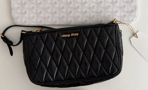 Miu Miu Handtasche schwarz