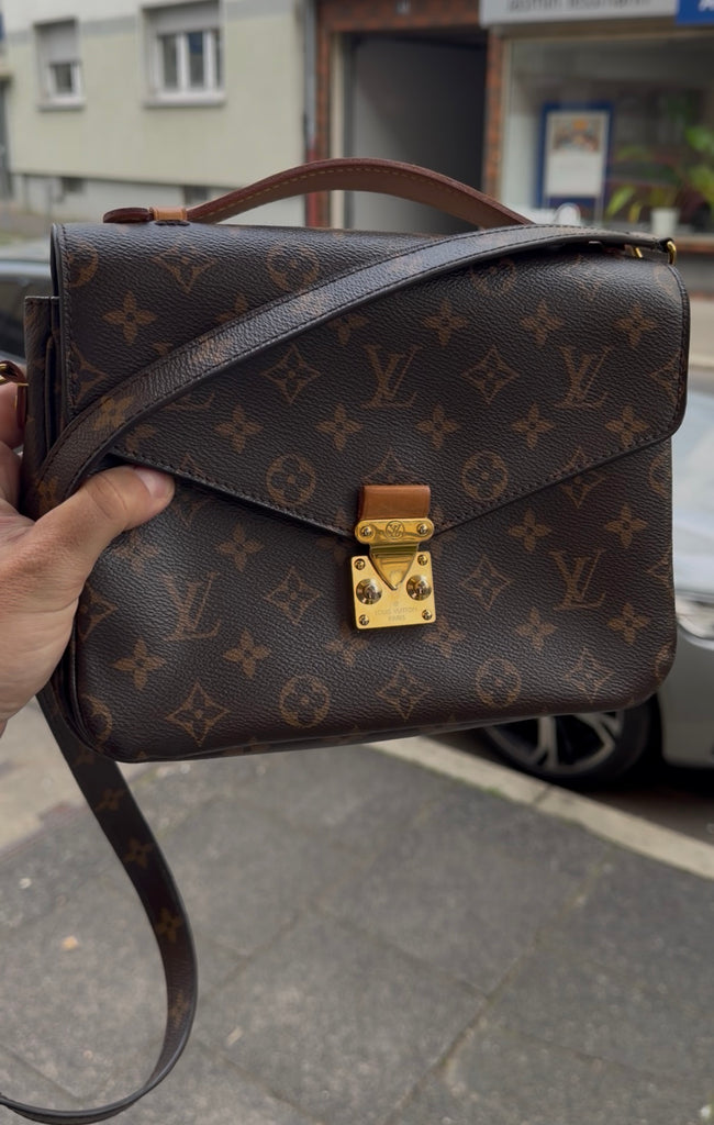 Pochette Metis Monogram Canvas